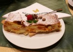 Himbeertopfenstrudel € 2,90 - Weingut und Buschenschank Schneeberger - Heimschuh