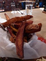 Hand Cut Fries - Beaver Brewing Company - Wien