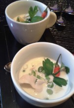 M-Lounge Gruß aus der Küche 'Hühner-Kokossuppe mit Chili' - M Lounge - Wien