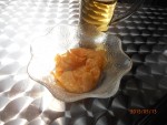 Chips-Service zum restlichen Schluck Bier gratis! Damit die Basis ... - Zarewna - Wien