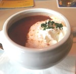 Tomatensuppe mit Sahnehäubchen - Eschenlaube - Graz