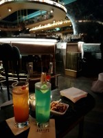 Singapur Sling und Blue Moon - Barfly's - Wien