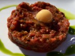 Beef Tartar mit Wachtelei - Schlegelkopf Restaurant/Bar - Lech