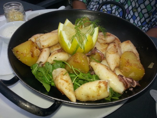 Calamari vom Grill mit Bratkartoffeln - Pasta - Mödling