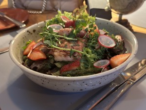 Der Blattsalat mit Kräuterdressing der Liebsten. Ein einfacher und doch ... - Johanneshof Reinisch - Tattendorf