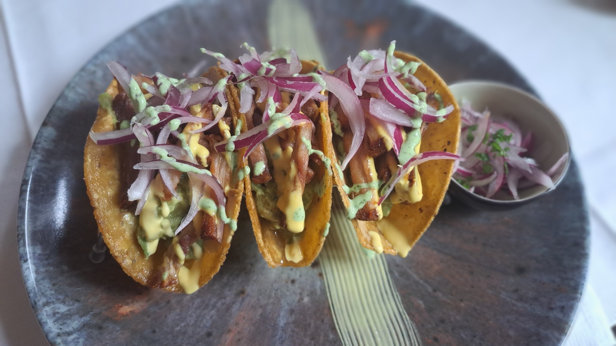 Unsere Vorspeise: Taco de Chicharrón glaube ich sind die. Super lecker! - Pancho - Wien