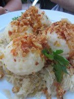 Grammelknödel mit Sauerkraut - Gasthaus Am Nordpol 3 - Wien