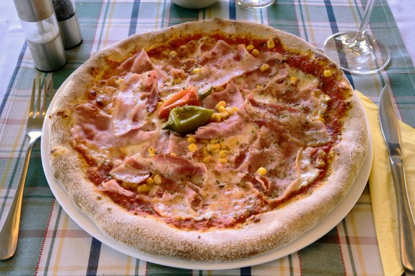 La Grappa - Pizza Provinciale - Teig und Auflagen mittelmäßig - La Grappa - Wien