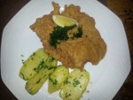 Wiener Schnitzel vom Kalb mit Petersilerdäpfeln - Babenbergerhof - MÖDLING