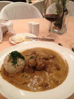 Rehragout mit Semmelknödel - Restaurant Tuttendörfl  - Korneuburg