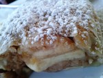 Restaurant Oktogon - Apfelstrudel (€ 3,80) - Cafe-Restaurant Oktogon am Himmel - Wien