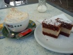 Cappuccino mit Schoko-Maroni-Schnitten - Gasthaus Hansi - Wien