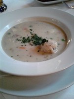 Meixner - Gansleinmachsuppe mit Wurzelgemüse und Bröselknödel (EUR 5,40) - Meixner's Gastwirtschaft - Wien