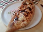 Pizzeria Fantastico Pizza Calzone (Schinken, Champignons, Artischocken, Mais ... - Pizzeria Fantastico - Wien