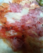 Chaplin - Pizza Diavolo (EUR 8,10 + Mozzarella EUR 2,30) - Chaplin - Wien