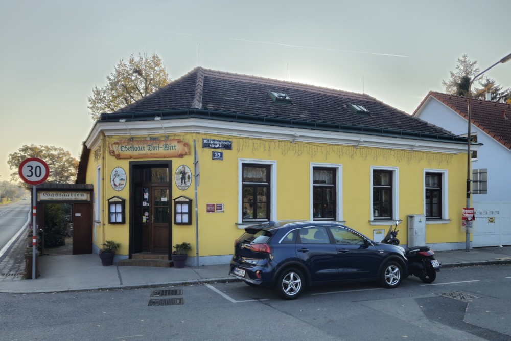 Oberlaaer Dorf-Wirt - Der Wirt am Stadtrand im Süden Wiens - Oberlaaer Dorf-Wirt - Wien