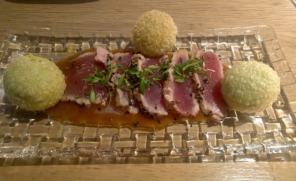 Thunfisch Tataki - neue hervorragende Vorspeise auf der Karte 👌 - El Gaucho - Wien