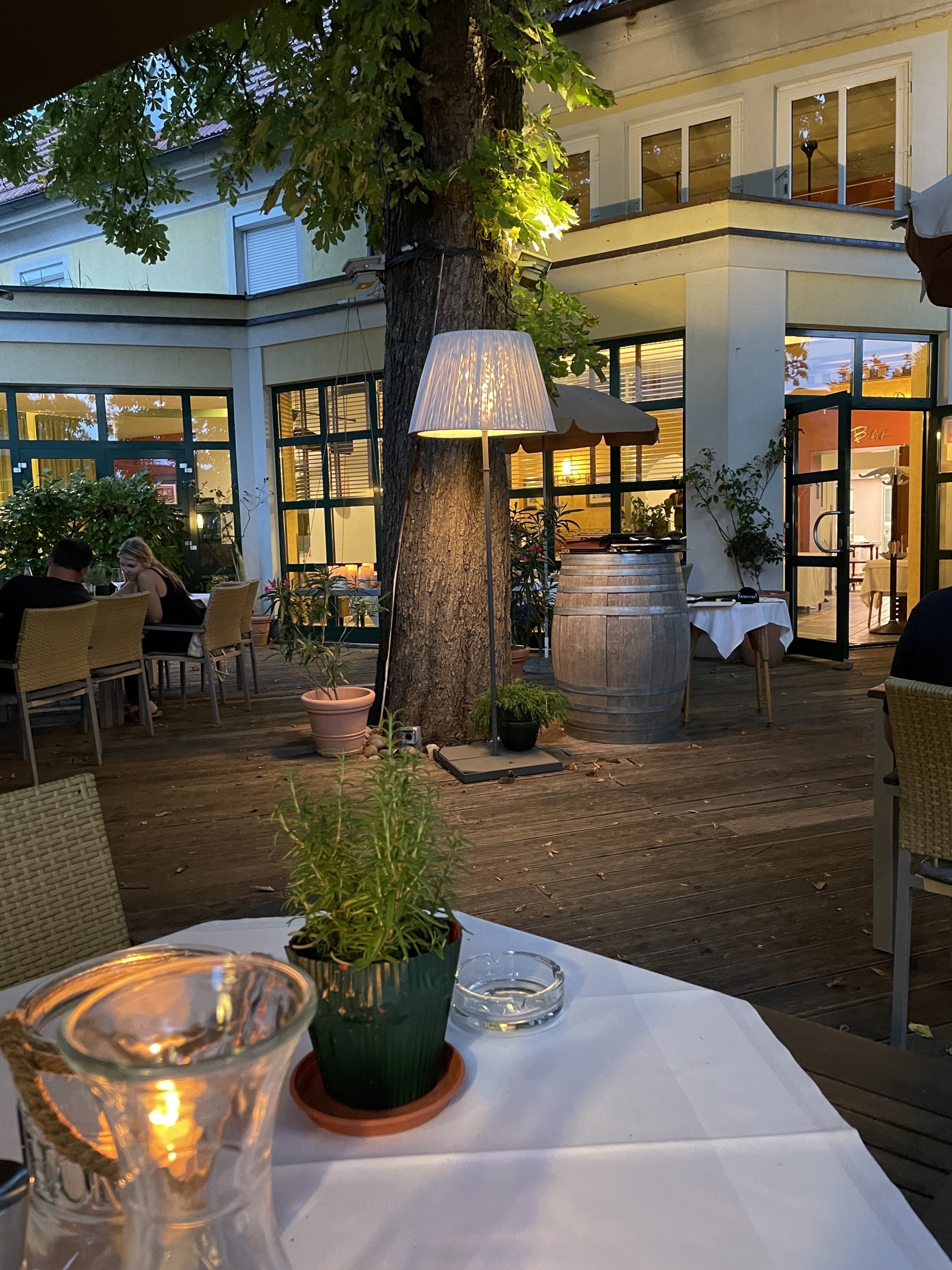 Ambiente am Abend auf der Terrasse - Staribacher - LEIBNITZ