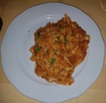 Tagliatelle Pasticciate mit Obers &amp; Fleischsauce EUR 9,-