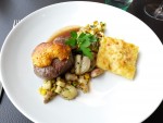 Ochsenfiletsteak "Café de Paris" mit Erdäpfelgratin und Rüben-Schalottengemüse - Schlossbergrestaurant - Graz