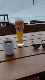 Weizenbier und Glühwein bei eher mauem Wetter - Schlegelkopf Restaurant/Bar - Lech