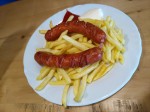 Grillwürstel mit Pommes - LaireiterAlm - Großarl