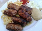 Zu den 3 Linden - Cevapcici mit Pommes Frites (EUR 8,20) - Zu den 3 Linden - Wien