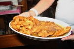 Putenschnitzel natur mit Wedges - Heurigenrestaurant Peter Binder - Wien