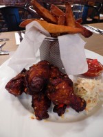 Hot Chicken Wings - Beaver Brewing Company - Wien