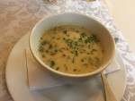 Gebundene Erdäpfelsuppe mit Schwammerl und Majoran - Gasthaus Purkarthofer - Fernitz