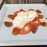 BURRATA:

Erfrischende Mozzarella mit flüssigem Kern in ... - TERRA ROSSA - Wien