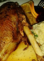 Stix Schlemmer Eck - Portion Knuspriges Gansl (€ 19,80) - Schlemmer Eck - Wien