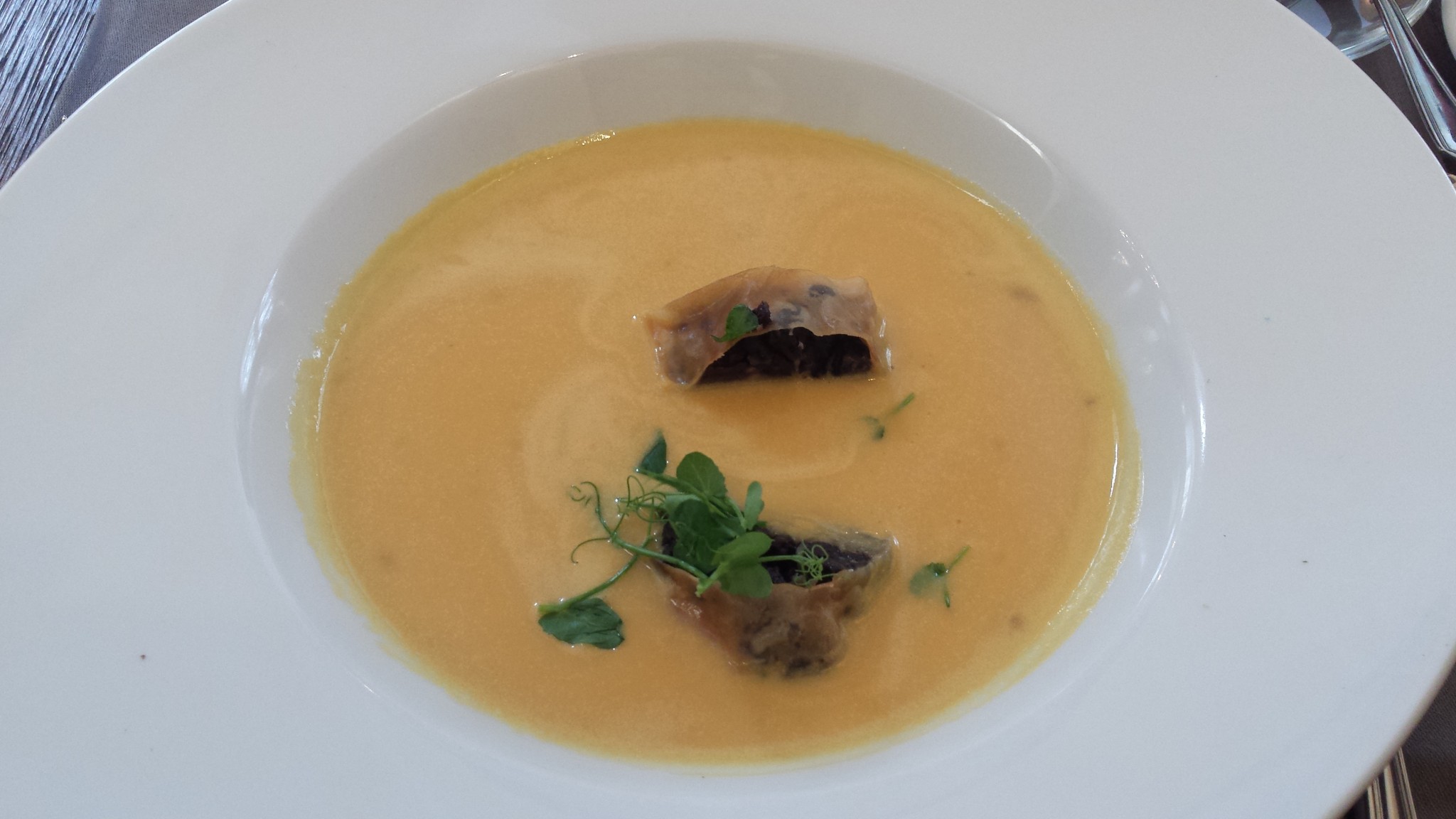 Kürbissuppe mit Blunzenstrudel - Stiftskeller - Klosterneuburg