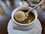 Hühnereinmachsuppe mit Bröselknödel 4,90 - WIAZHAUS im Gut Landsthal - Hainfeld