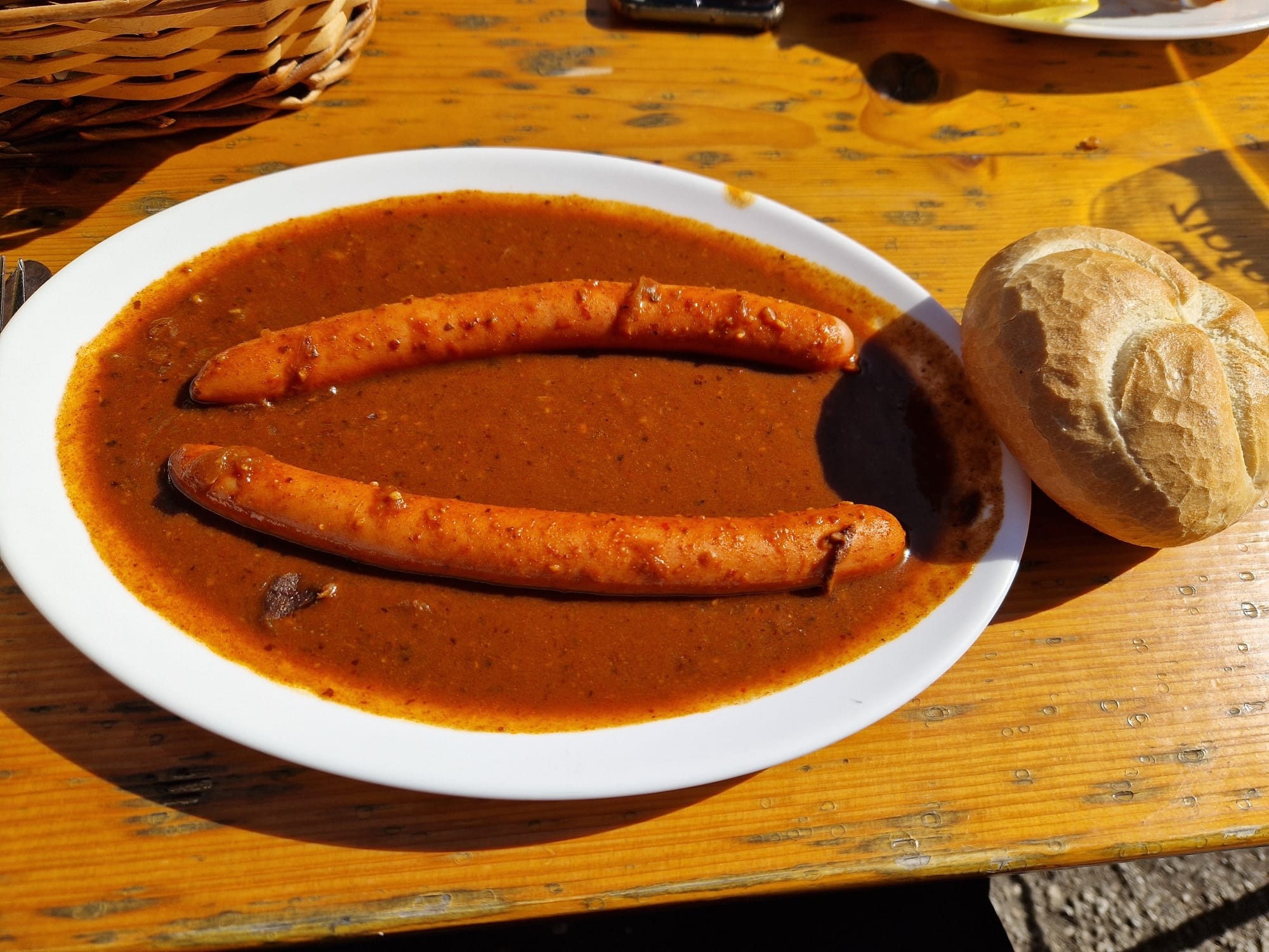 Würstel mit Saft - Alpengasthof Kalte Kuchl - Kalte Kuchl