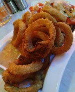 ClockTower - Onion Rings (EUR 6,80) - Clocktower American Bar & Grill - Wien-Süd - Brunn am Gebirge