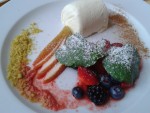 Roth Panna Cotta mit marinierter Waldbeerauslese (Tagesmenü) - Roth - Wien