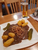 Zwiebelrostbraten - WIAZHAUS im Gut Landsthal - Hainfeld