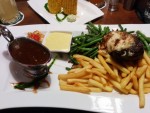 250g Tender Loin, Princess Beans, clocktower crispy Fries - Clocktower American Bar & Grill - Wien-Süd - Brunn am Gebirge