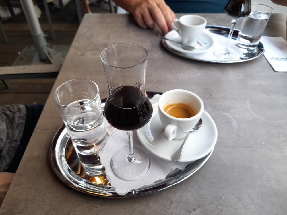 Nussschnaps + Espresso - Restaurant Schwabl - Wien