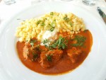 Kalbsrahm Gulasch mit Butterspätzle kleine Portion - Gasthof zur Post - St. Gilgen am Wolfgangsee