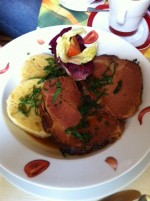 Surbraten mit Semmelknödel - Gasthof Strasser - Maria Ellend