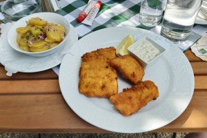 Altes Jägerhaus - Gebackener Zander mit 1A Erdäpfelsalat - Restaurant "Altes Jägerhaus" - Wien