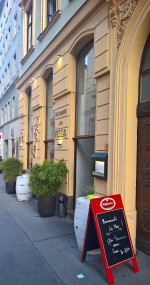 Von der Lerchenfelder Straße - La Mia - Wien