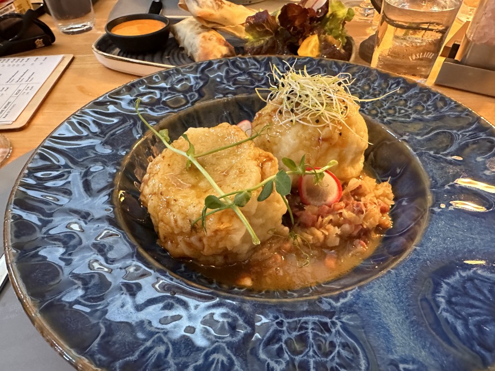 Die Hammer - Grammelknödel. Unfassbar gut. - Johanneshof Reinisch - Tattendorf