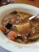 Cuadro - Thailändische, süß-saure Hühnersuppe (EUR 4,30) - Cuadro - Wien