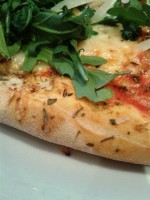 Pizzeria Piero - Pizza Rucola (EUR 9,00), leider mit Trockenoregano - Pizzeria-Ristorante PIERO - Wien