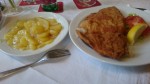 Cordon Bleu v. Schwein, dazu Erdäpfelsalat - Strandgasthaus Birner - Wien