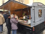 Fahrendes Geschäft am Ostermarkt auf der Freyung - Trzesniewski - Wien