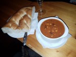 Kleines vegetarisches Chili mit Fladenbrot - Rupp's - Wien